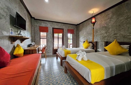Thong Sala Hostel | Araya Boutique Hotel