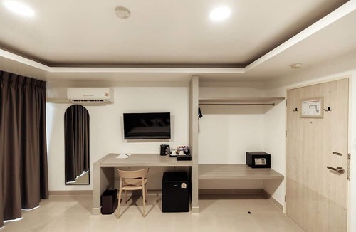 Suan Luang Hotel | UTD 8 Hotel & Residence