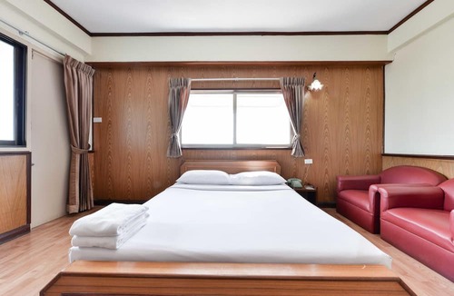 Phaya Thai Hotel | Nice Palace Hotel