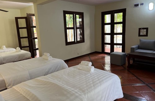Sangkat Sla Kram Hotel | Natural Relax Villa