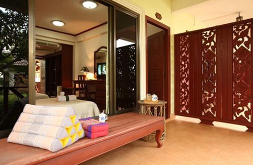 Kenue Kang Hotel | Vansana NamNgum Hotel