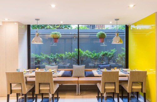 Ploenchit Hotel | Alt Hotel Nana by UHG