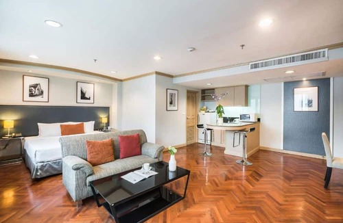 Ploenchit Hotel | Alt Hotel Nana by UHG