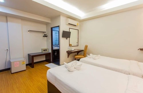 Sri Phum Hotel | Basic Line Hotel at Loikroh
