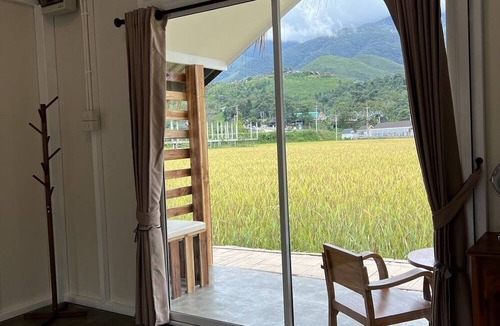 Bo Kluea Hotel | Sapan Dee View