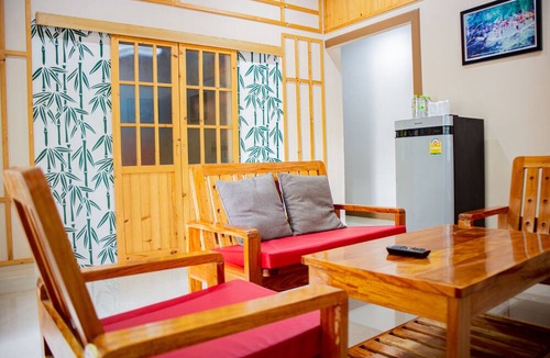 Huai Nam Khao Hotel | Saline Hot Spring Resort