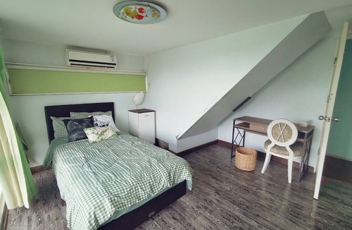 Suan Luang Bed & Breakfast | Summer Cottage Apartel