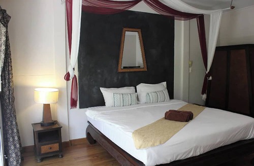 North Pattaya Hotel | Safari Riviera Resort