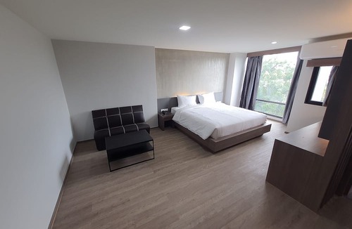 Bang Phut Hotel | Double D Hotel