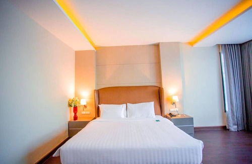 Chum Phae Hotel | The Cheewin Hotel And Convention