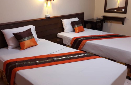 Chang Khlan Hotel | Lanna Thai Guesthouse
