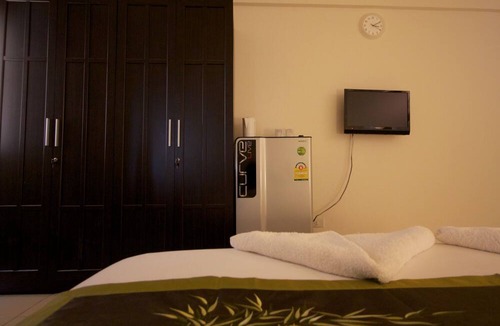 Saen Suk Hotel | Charn Residence