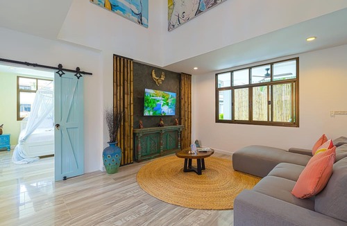 Nong Kae Villa | Pool villa 4 BR walking to Beach HV