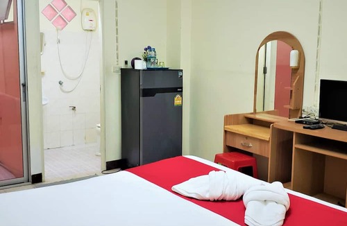 Rangsit Hotel | Baan Yuyuen