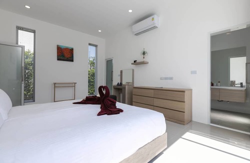 Khao Tao Villa | Modern 4 Bedroom Pool Villa PMK-A2