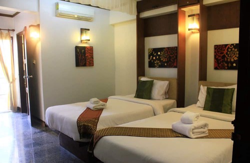 Nong Pa Khrang Hotel | Rainforest Chiangmai Hotel
