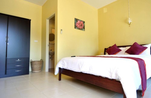 Chalong Hotel | Serene Villa