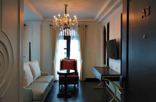 Hai Ya Hotel | Nanta Glam CM Hotel & Residences