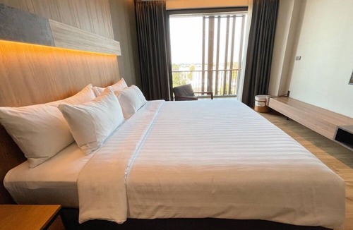 Mae Sot Hotel | The Teak Hotel