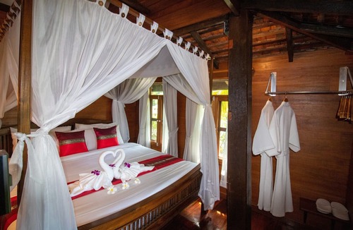 Ban Pong Hotel | Royal Train Garden Resort