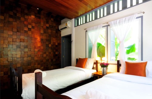 Wat Bowon Niwet Hotel | Baan Noppawong