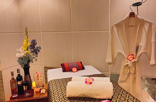 Ramkhamhaeng Hotel | Bangkok Inter Place Hotel
