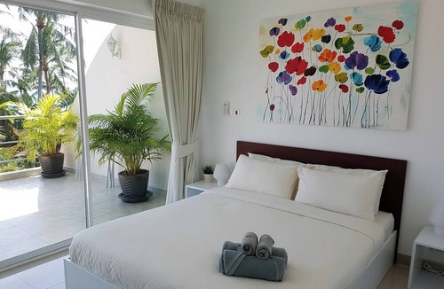 Bang Po Apartment | Beachside 3-bedroom Townhouse w Private Pool at 70 Meters From Beach