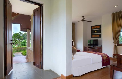Paksong Hotel | Sabaidee Valley