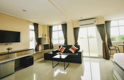 Nai Mueang Hotel | Sukkhamas Pirom Hotel