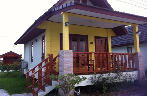 Bang Pakong Hotel | Baan Bangwua Resort