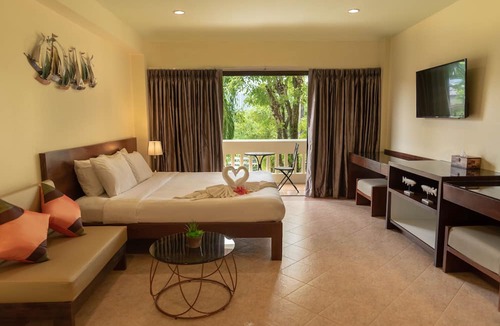 Phuket Hotel | Park 38 Hotel