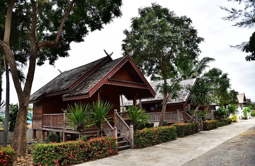 Kui Buri Hotel | Little Home Beach