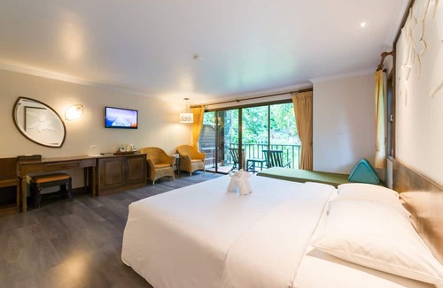 Khuekkhak Hotel | The Leaf On The Sands by Katathani