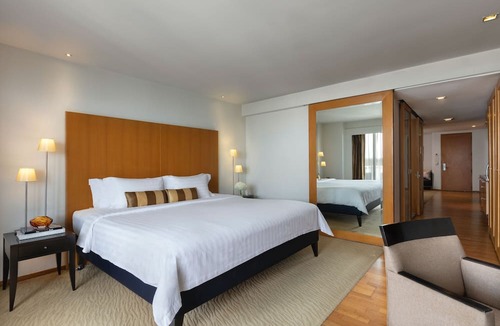 Bang Rak Hotel | lebua at State Tower