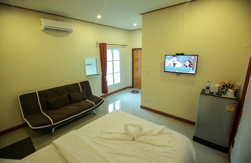 Klaeng Hotel | Khao Hin Tang Resort