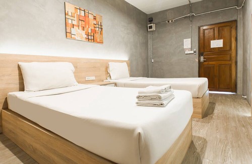 Chang Phueak Hotel | B2 Santitham Boutique and Budget Hotel