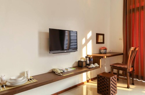 Chom Thong Hotel | The Choice Hotel - Adults Only