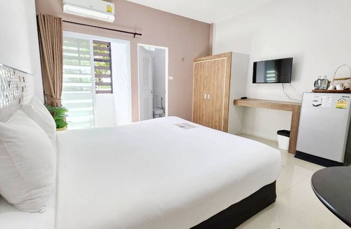 Lam Plai Mat Hotel | Thanaphat Place