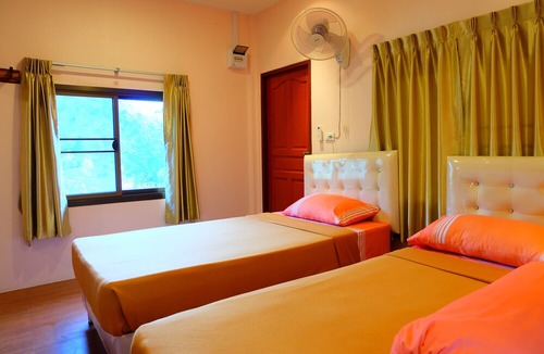 Sai Yok Hotel | Fahsuai Namsai Baimai Resort