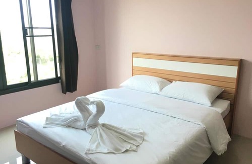 Suphan Buri Hotel | Sutharnlai Apartment