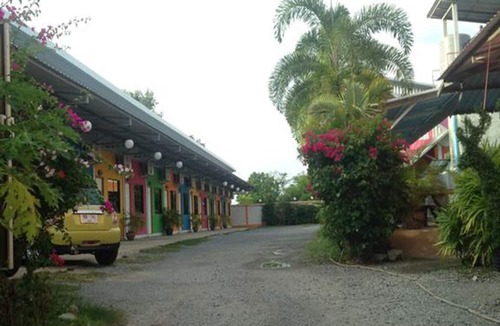 Bang Sare Hotel | Mee Rak Vintage