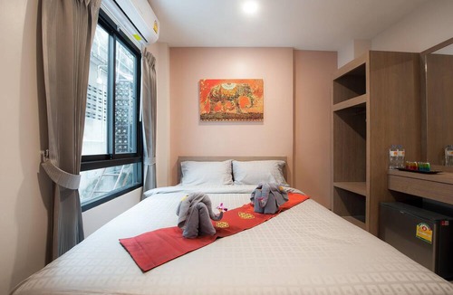 Talat Yot Hotel | The Moon Night Hotel