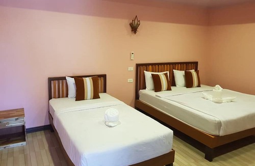 Lampang Hotel | Lampang Bouteak Resort