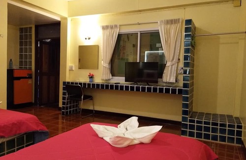 Bang Phra Hotel | Baan Sai Thong Hotel