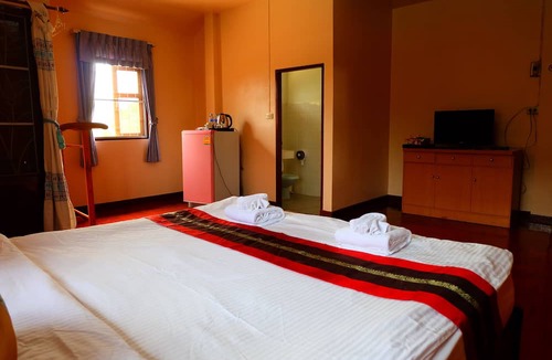 Luang Nuea Hotel | OYO 769 Ban Thassanee