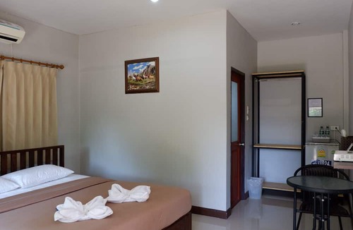 Nakhon Sawan Hotel | Rai Lam Poo Farm and Camping Resort