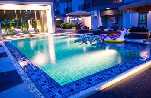 Pak Phraek Hotel | The 28th Hotel