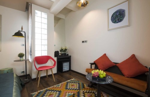 Thanon Phetchaburi Hotel | Dhevi Bangkok Hotel