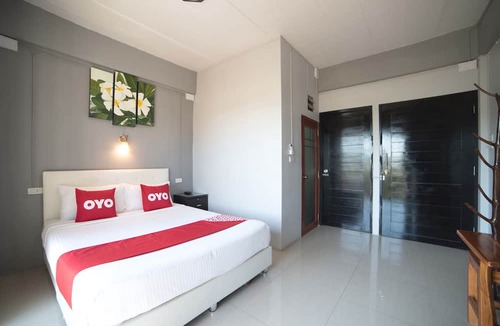 Lumphli Hotel | OYO 465 Krung Kao Traveller Lodge