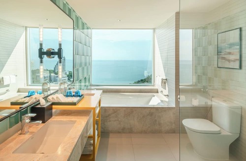 Pattaya Bay Hotel | Holiday Inn Pattaya by IHG